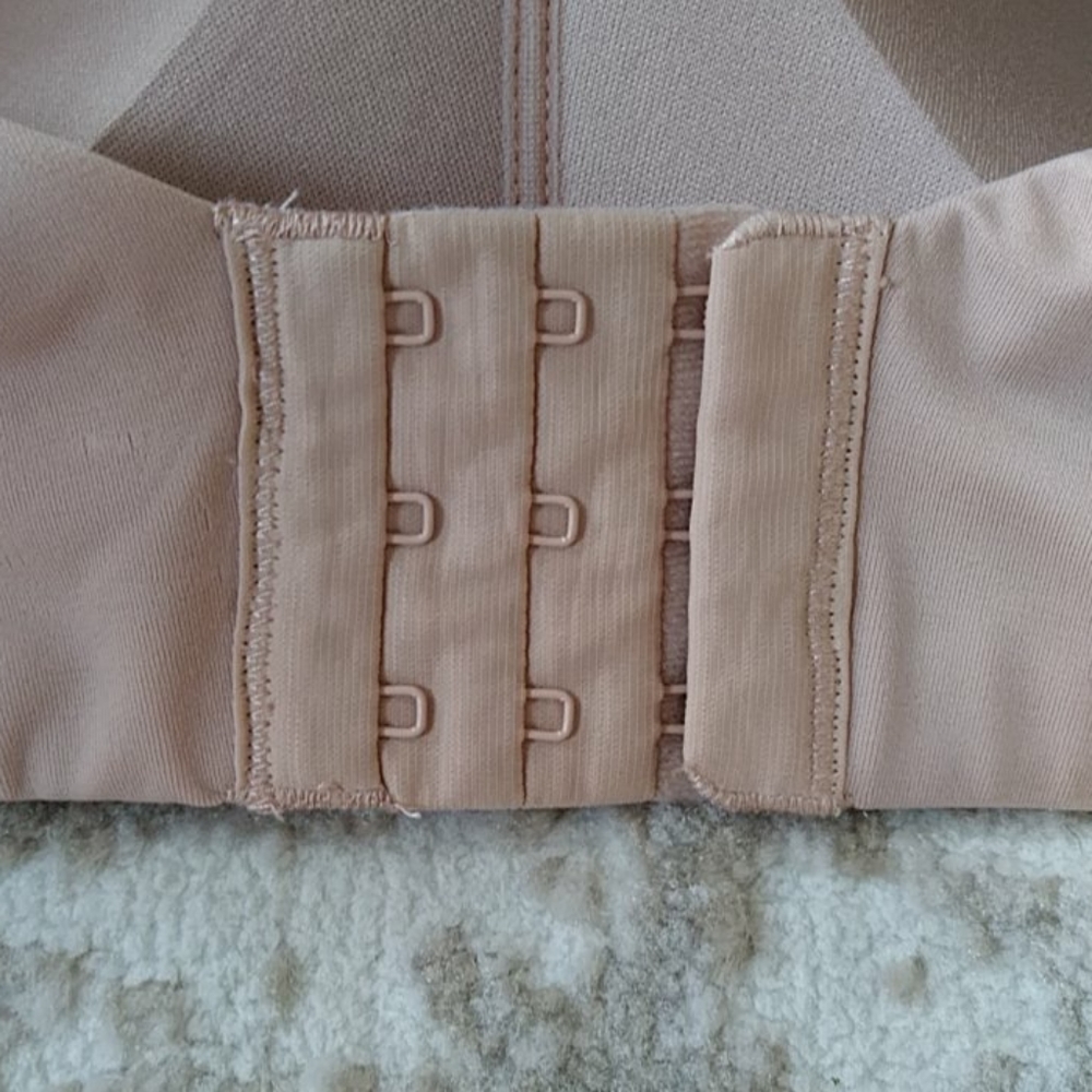 Auden Lightly Lined Wirefree Bra Plus Size 46DDD - Picture 6 of 13
